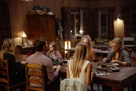 The Madison - galeria zdjęć - filmweb