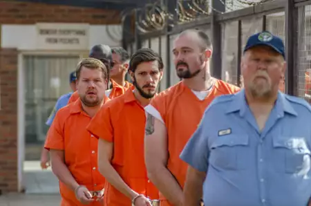 Pomyleni - galeria zdjęć - filmweb