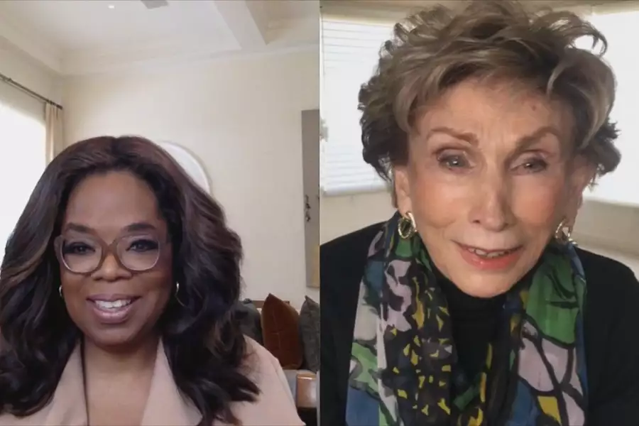 Oprah Na temat COVID-19 - galeria zdjęć - filmweb