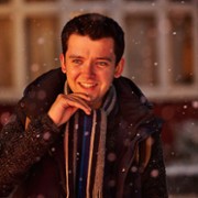 Asa Butterfield w Boże Narodzenie u ciebie czy u mnie?