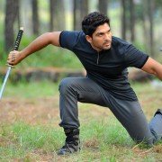 Iddarammayilatho - galeria zdjęć - filmweb