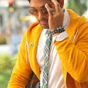 Iddarammayilatho - galeria zdjęć - filmweb