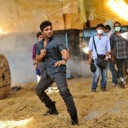 Iddarammayilatho - galeria zdjęć - filmweb