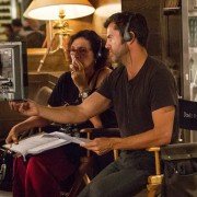 Idealny facet - galeria zdjęć - filmweb