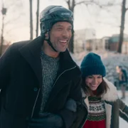 Facet na święta - galeria zdjęć - filmweb