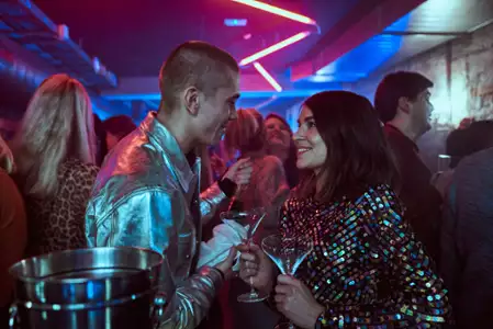 Facet na święta - galeria zdjęć - filmweb