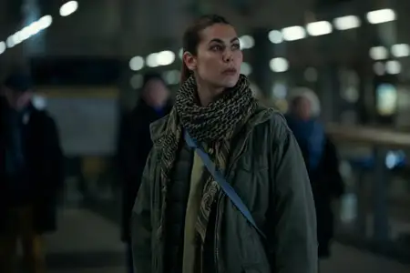 W powietrzu - galeria zdjęć - filmweb