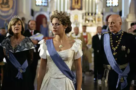 Korona dla Izabeli - galeria zdjęć - filmweb