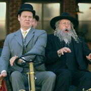 Życie, Larry i pogoń za nieszczęściem - galeria zdjęć - filmweb