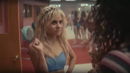 Physical - galeria zdjęć - filmweb