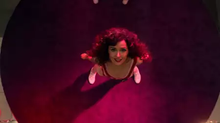 Physical - galeria zdjęć - filmweb