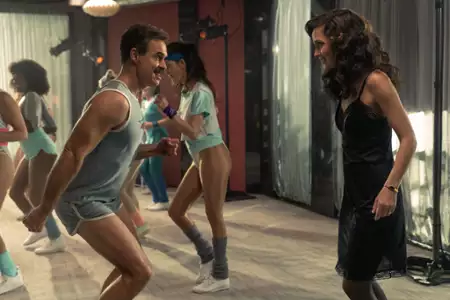 Physical - galeria zdjęć - filmweb