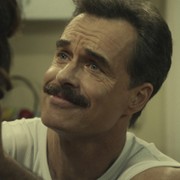 Murray Bartlett w Physical