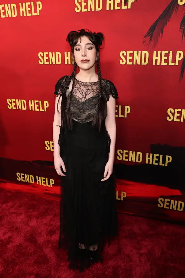 Pomocy - galeria zdjęć - filmweb