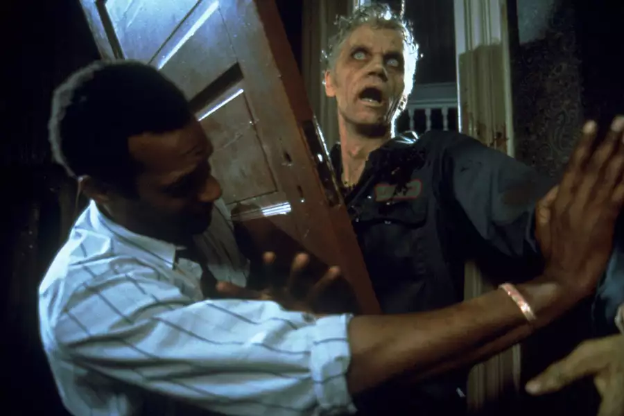 Noc żywych trupów - galeria zdjęć - filmweb