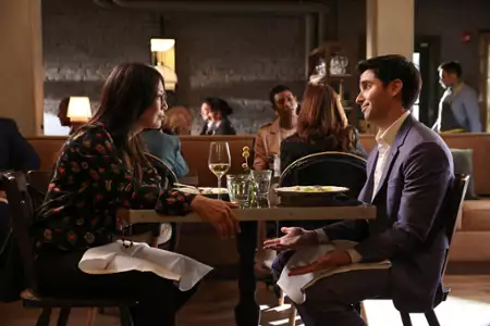 Hacks - galeria zdjęć - filmweb