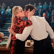 Hacks - galeria zdjęć - filmweb