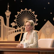 Hacks - galeria zdjęć - filmweb