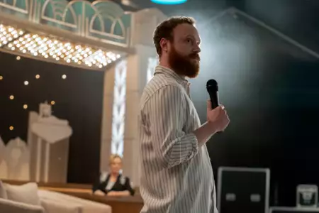 Hacks - galeria zdjęć - filmweb
