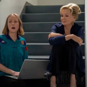 Hacks - galeria zdjęć - filmweb