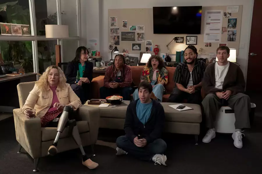 Hacks - galeria zdjęć - filmweb