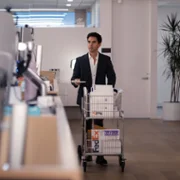 Hacks - galeria zdjęć - filmweb