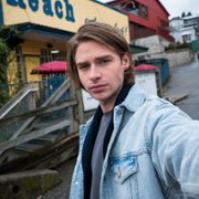 Keenan Tracey w Murder in a Small Town