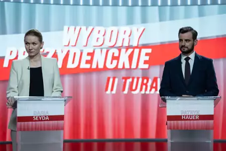 Wotum nieufności - galeria zdjęć - filmweb