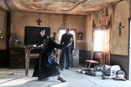Legionista Maxx - galeria zdjęć - filmweb