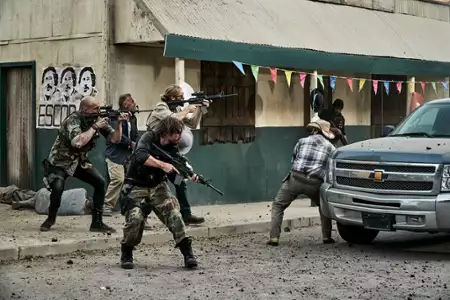 Legionista Maxx - galeria zdjęć - filmweb