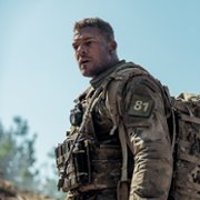 Alan Ritchson w Maszyna do zabijania