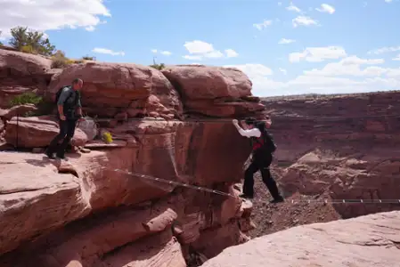 The Chosen in the Wild with Bear Grylls - galeria zdjęć - filmweb