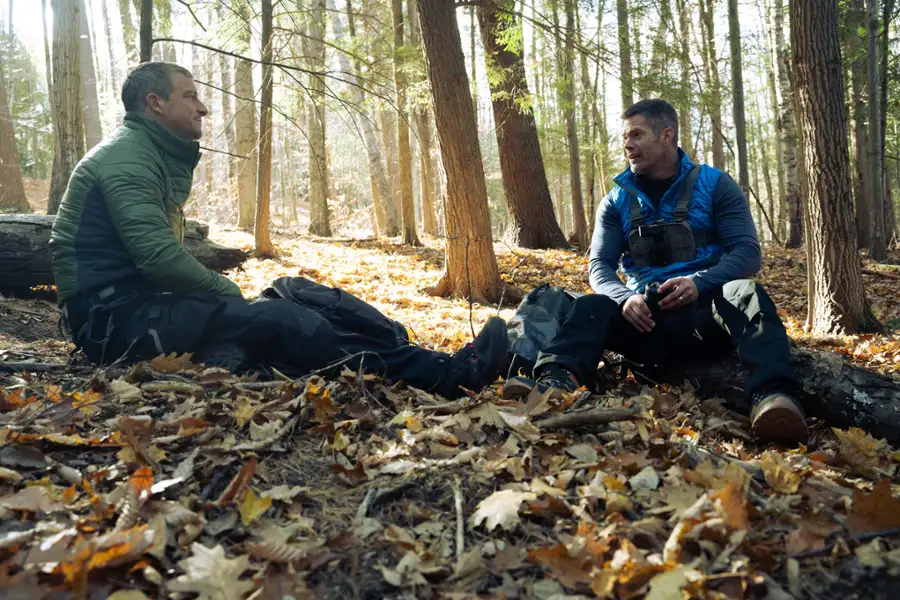 The Chosen in the Wild with Bear Grylls - galeria zdjęć - filmweb