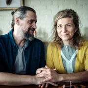 The Couple Next Door - galeria zdjęć - filmweb