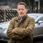 Happy Valley - galeria zdjęć - filmweb