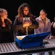 Blindspotting - galeria zdjęć - filmweb