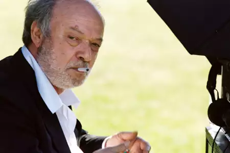 Jeden odchodzi, drugi zostaje - galeria zdjęć - filmweb