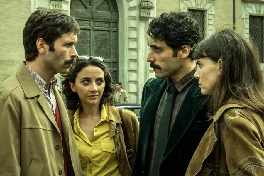 Poza nocą - galeria zdjęć - filmweb