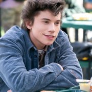 Love, Victor - galeria zdjęć - filmweb