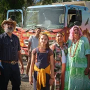 Kangaroo - galeria zdjęć - filmweb