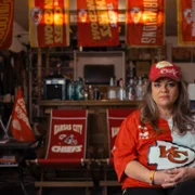 ChiefsAholic: A Wolf in Chiefs Clothing - galeria zdjęć - filmweb