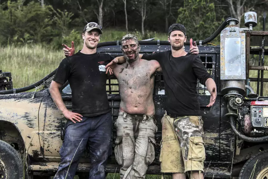 Wyrmwood: Droga do żywych trupów - galeria zdjęć - filmweb