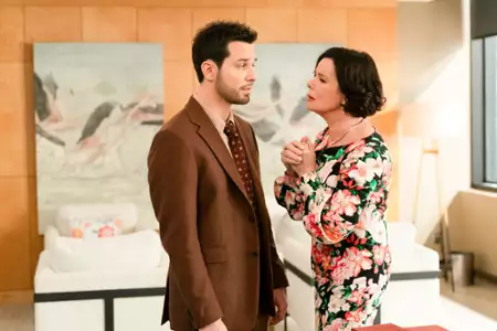 So Help Me Todd - galeria zdjęć - filmweb
