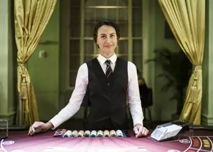 Prawdziwe kłamstwa - galeria zdjęć - filmweb