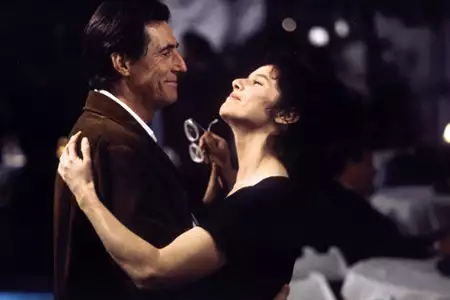 Niebezpieczna kobieta - galeria zdjęć - filmweb
