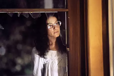 Niebezpieczna kobieta - galeria zdjęć - filmweb