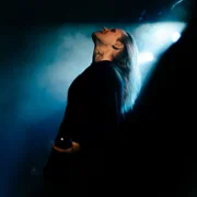 Wolves - galeria zdjęć - filmweb