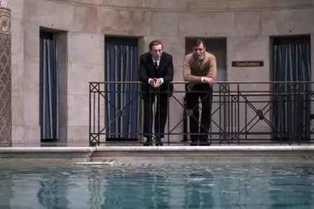 Szpieg wśr&oacute;d przyjaci&oacute;ł - galeria zdjęć - filmweb