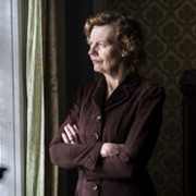 Anastasia Hille w Szpieg wśr&oacute;d przyjaci&oacute;ł