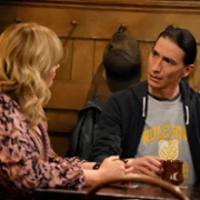 Happy's Place - galeria zdjęć - filmweb